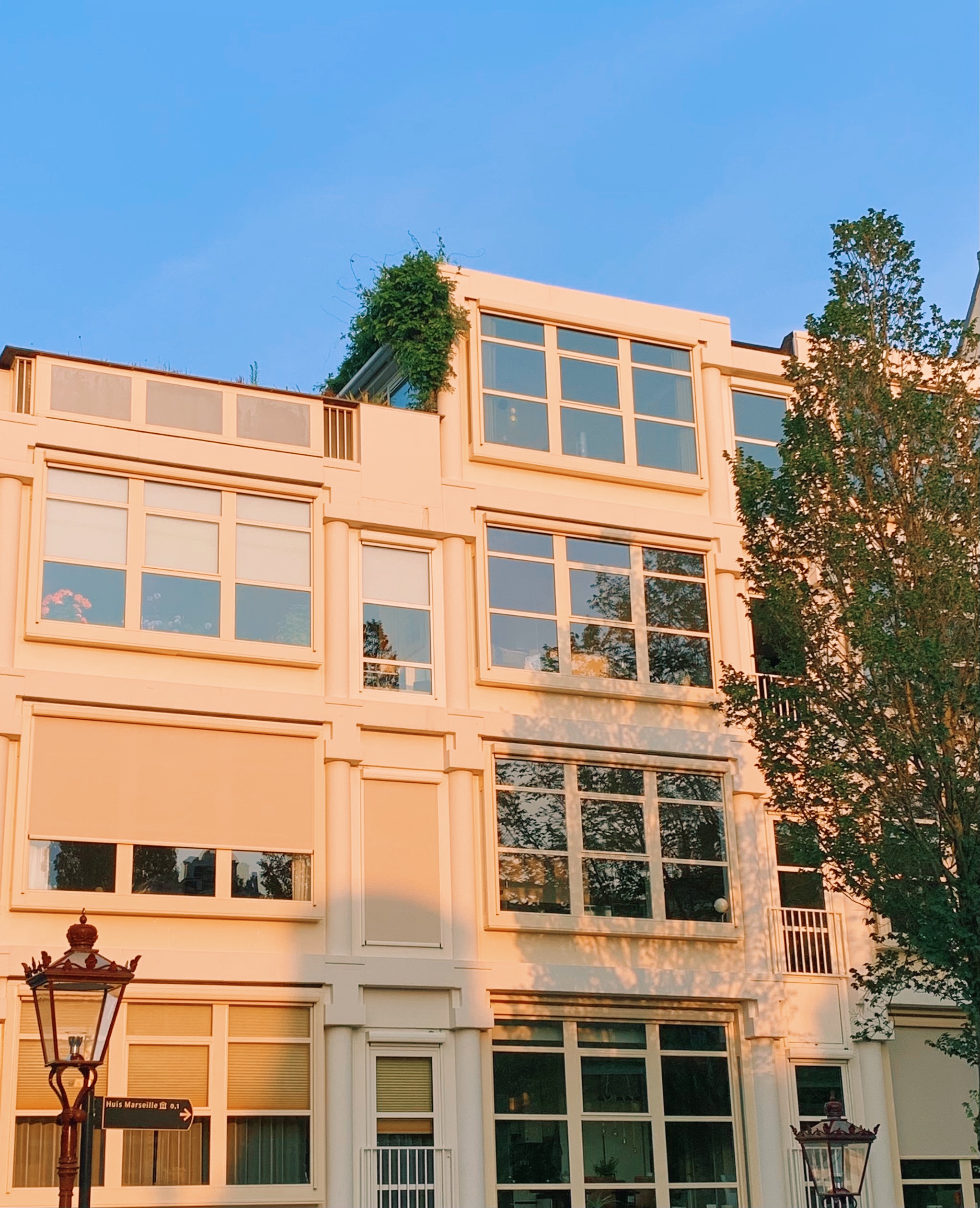 Corner building Keizersgracht Amsterdam