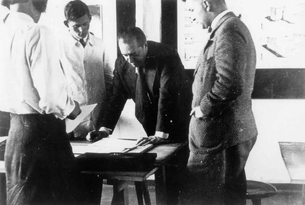 Mies van der Rohe as the director of The Bauhaus, teaching pupils, 1930